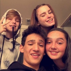 Meet your Posher, Abby